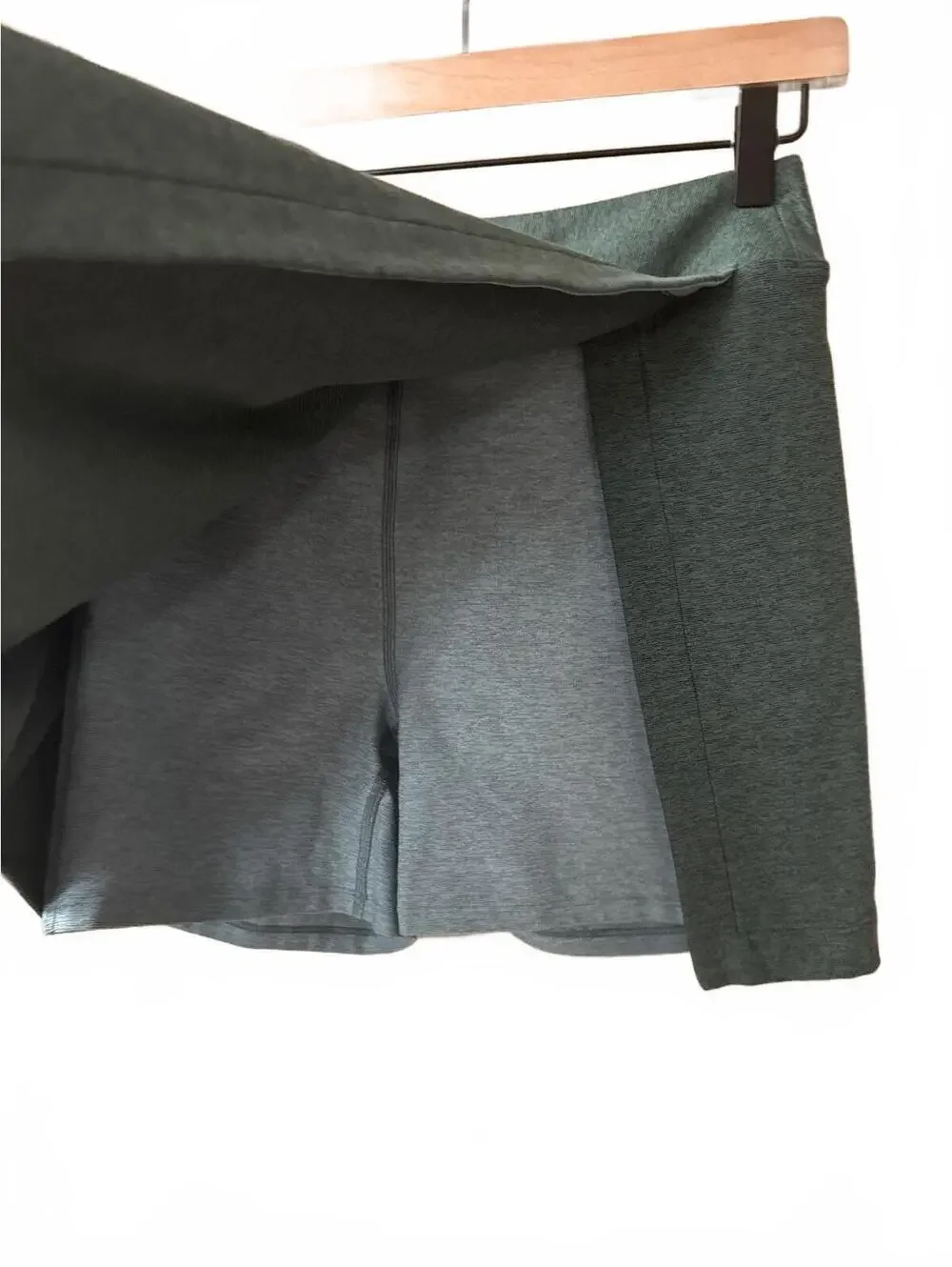 Outdoor Voices Women's Green Athletic Skort  with Built-in Shorts , Size Small